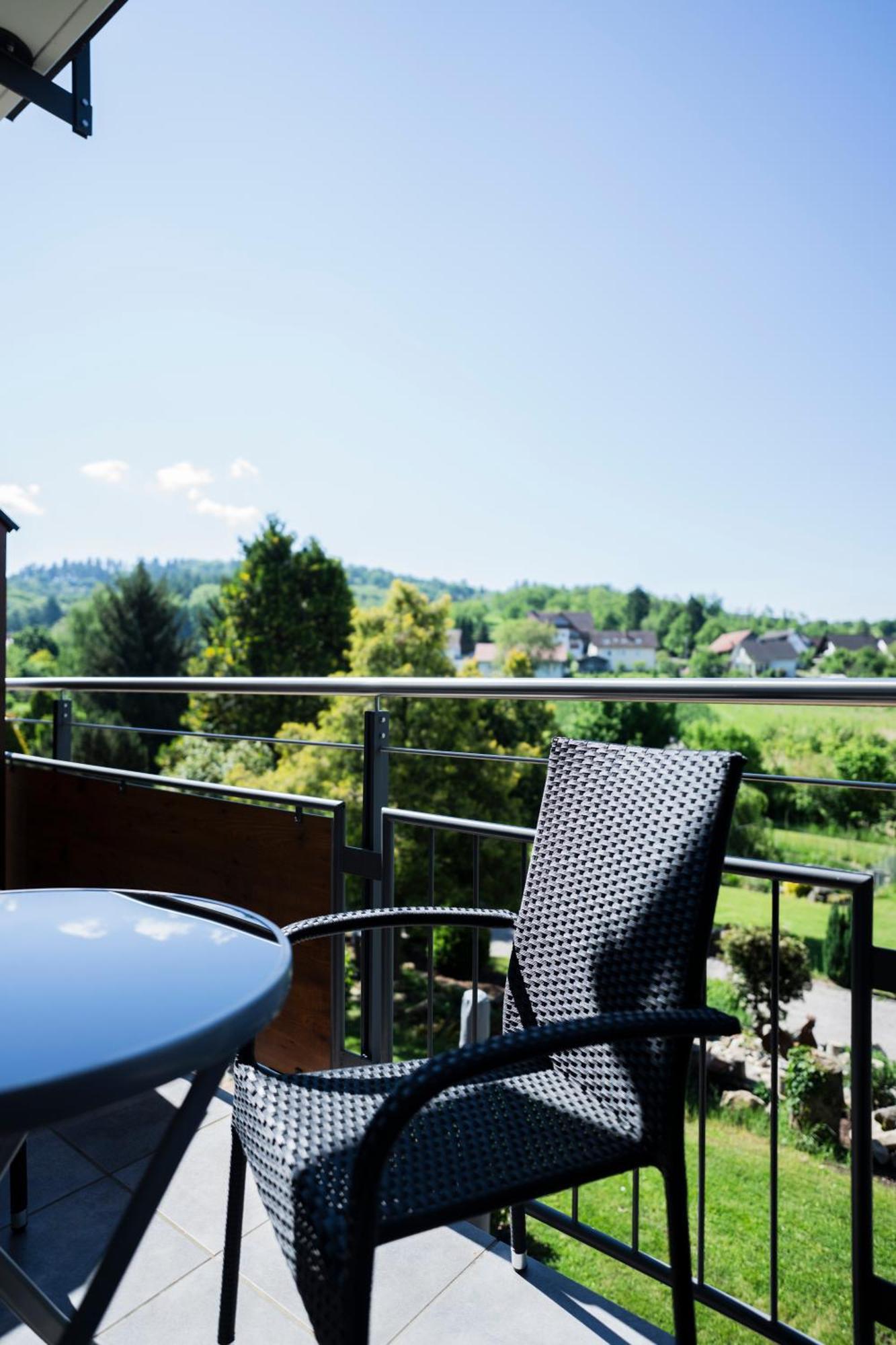 Hotel-Gasthof Rose Oberkirch  Exterior photo