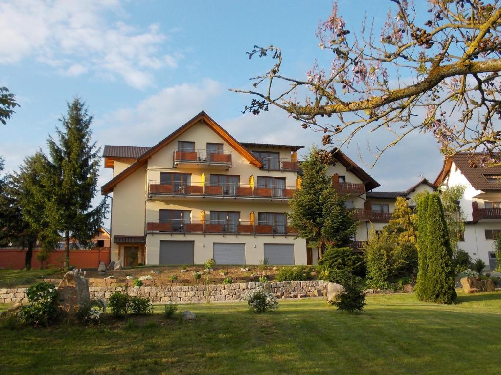 Hotel-Gasthof Rose Oberkirch  Exterior photo